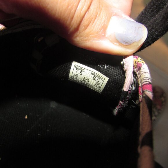 Vans Disney Alice in Wonderland Chesire Cat Men 7.5 Women 9.0 Used As Is - Picture 4 of 6